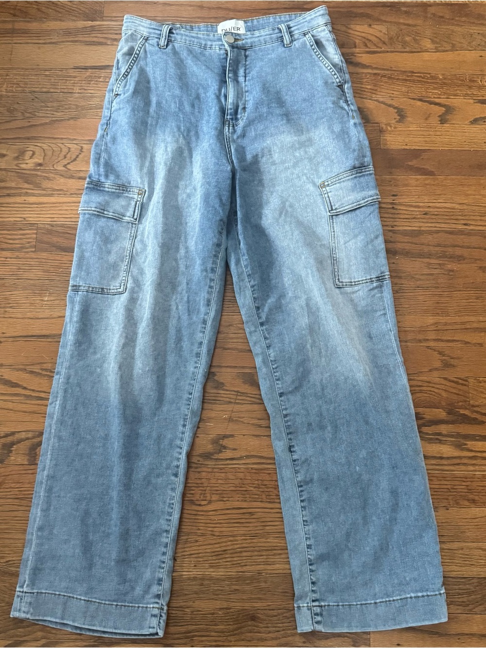 Duer Performance Cargo Jeans in Pacific Wash 30 EUC